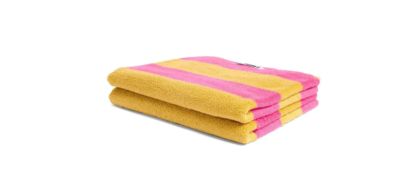 Towels-FurniturebyDesign.