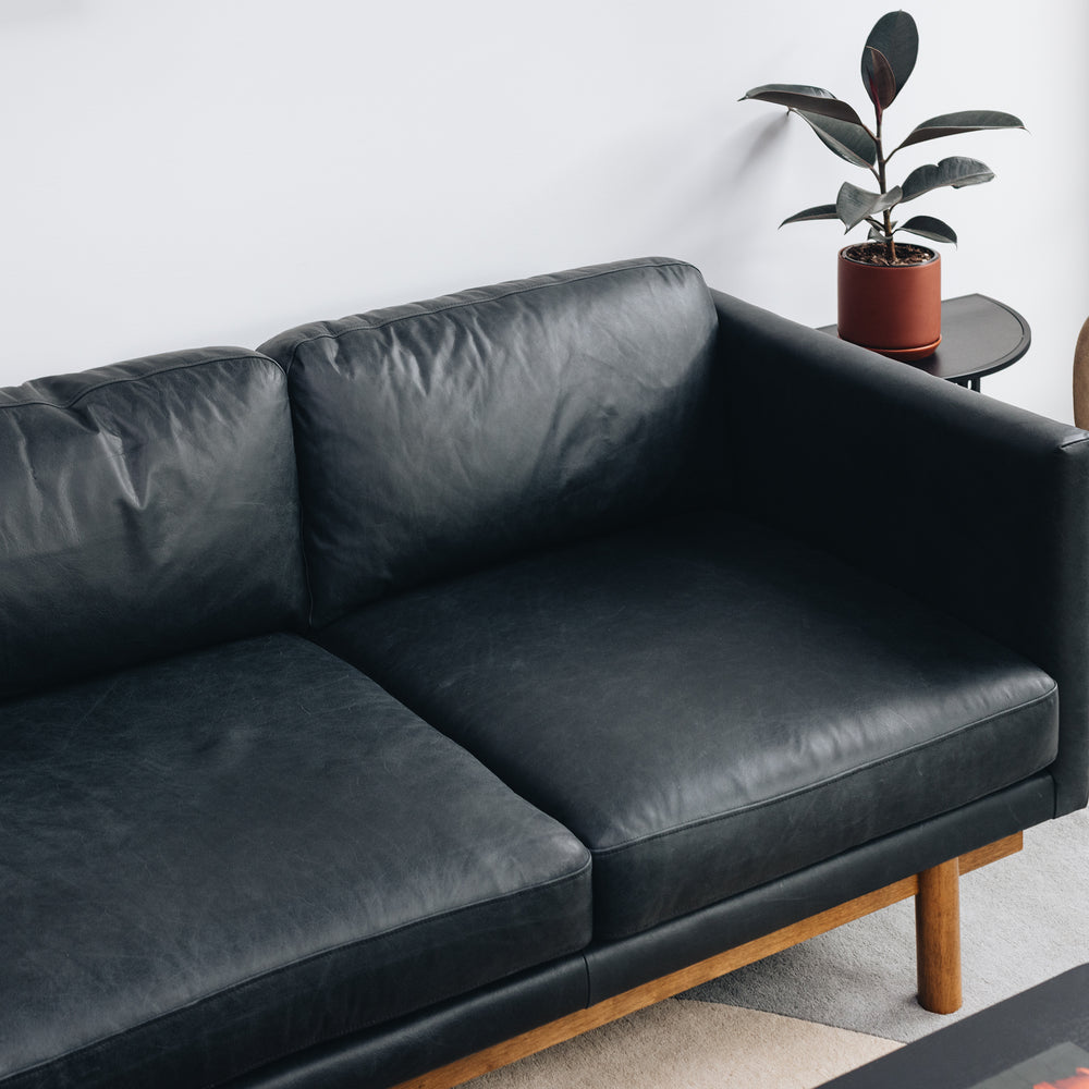 
                      
                        Strada 3 Seater
                      
                    