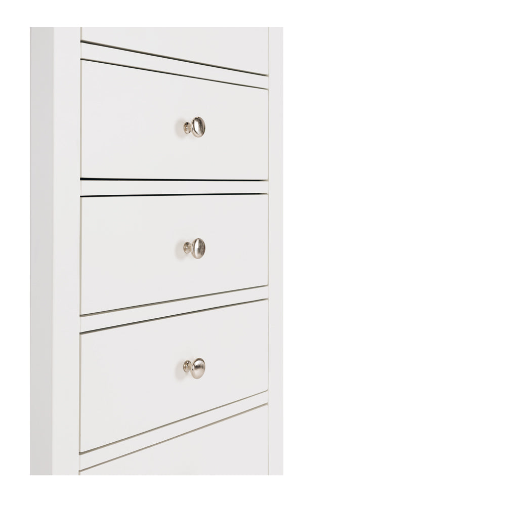 
                      
                        Jessica Tallboy Oak
                      
                    