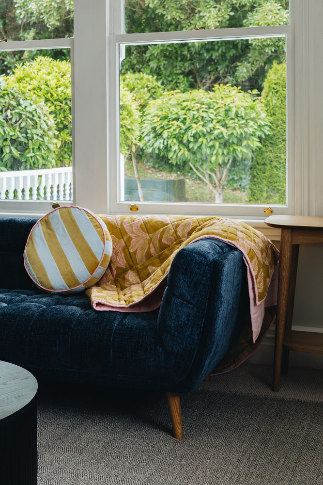FurniturebyDesign.