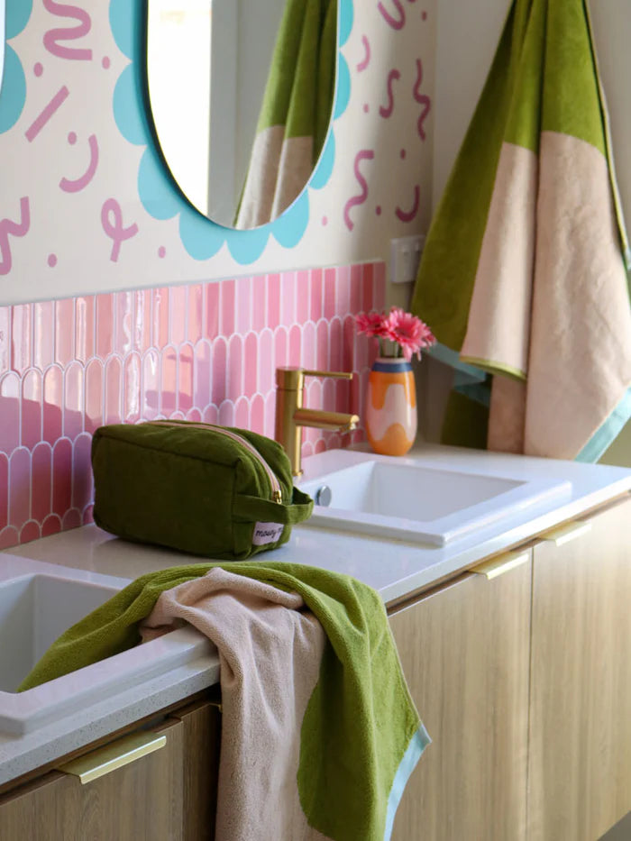 
                      
                        Bath Towel - Carousel
                      
                    