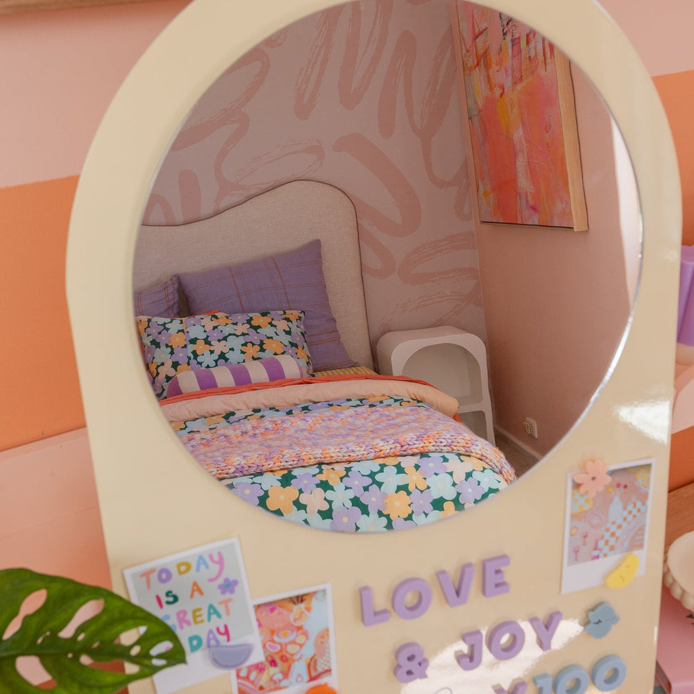 
                      
                        Disc Mirror Attachment-FurniturebyDesign.
                      
                    