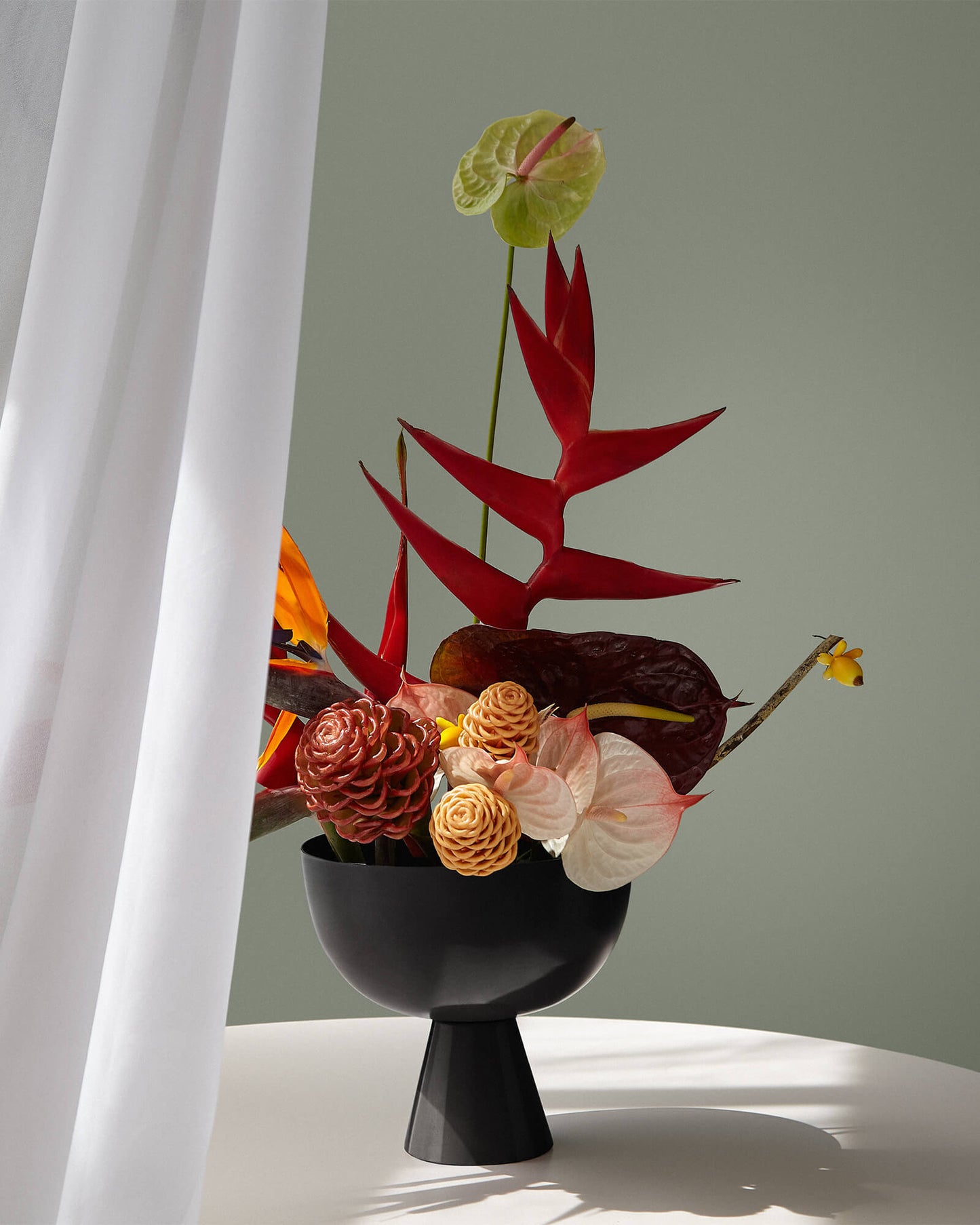 Vera Large Vessel - Black-FurniturebyDesign.
