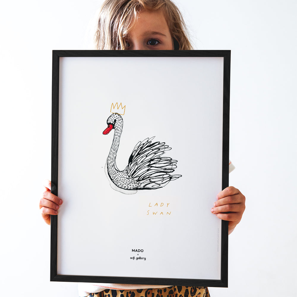 Lady Swan 30x40CM Black Frame