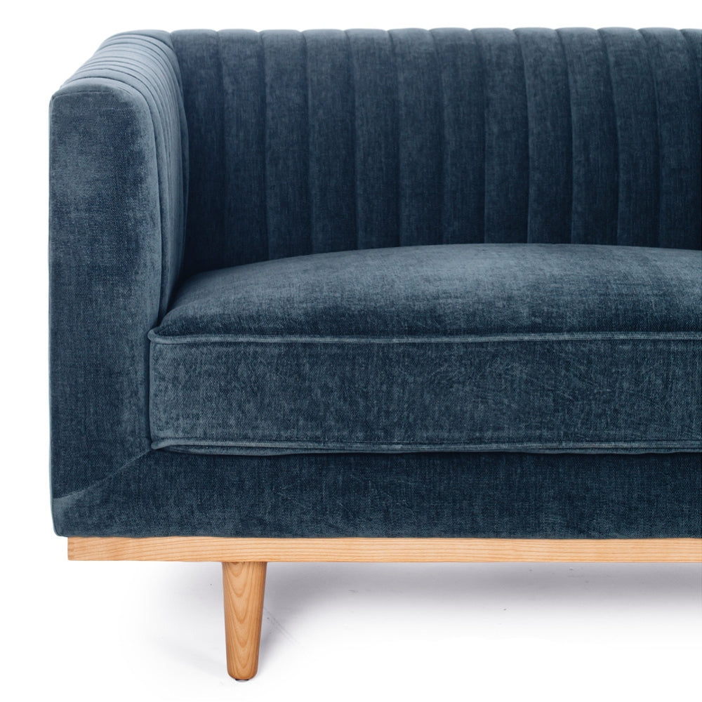 FurniturebyDesign.