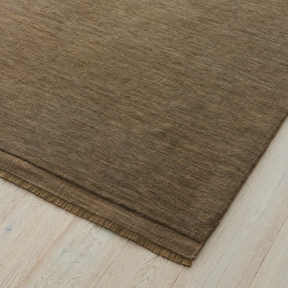 
                      
                        Silvio Rug
                      
                    
