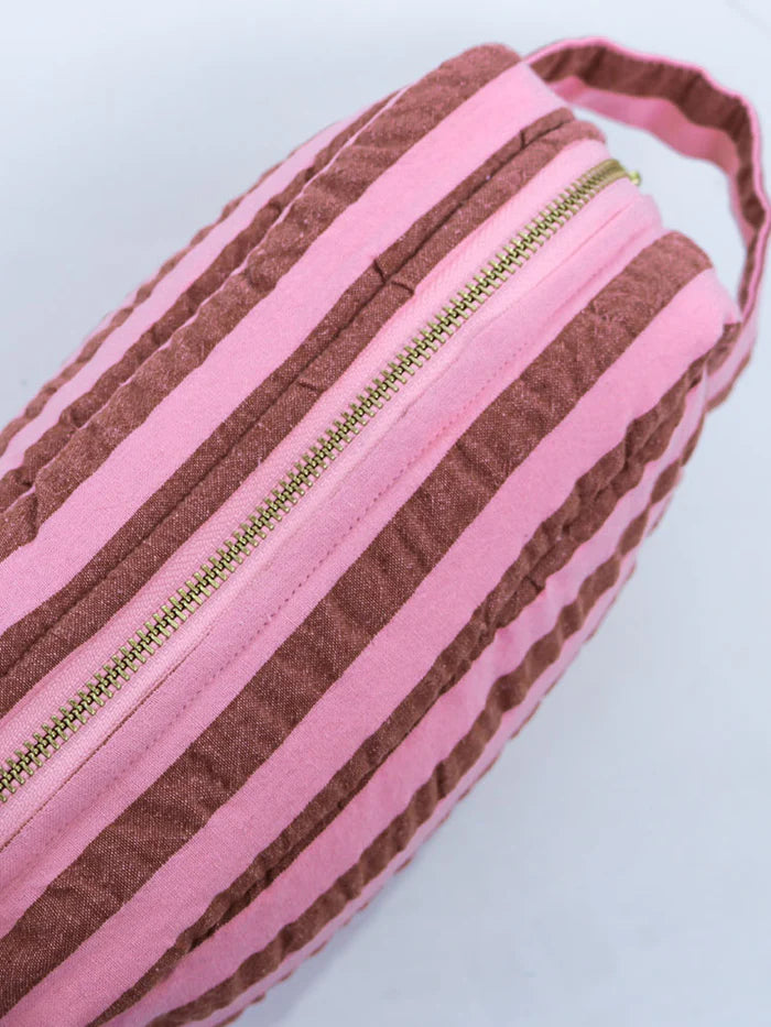 
                      
                        Sundae Seersucker Dopp Kit
                      
                    