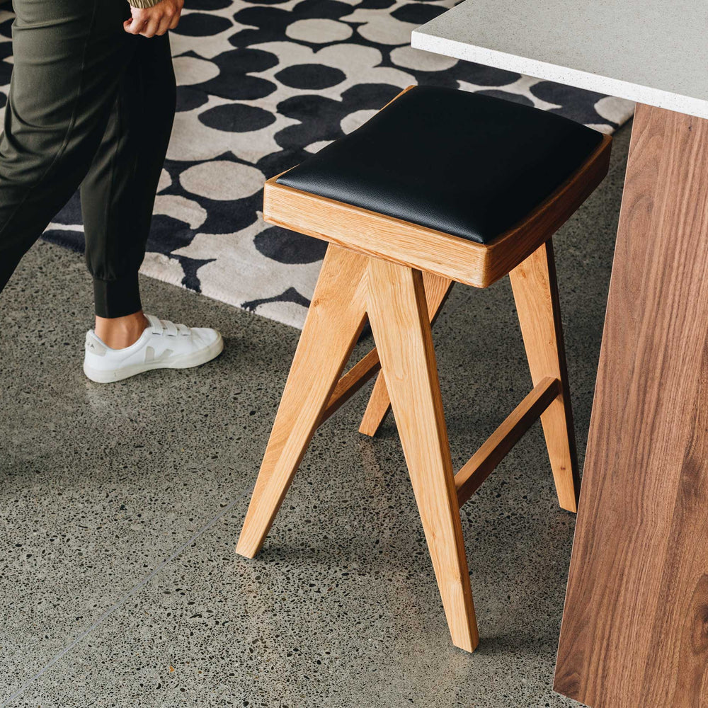 
                      
                        Palma Bar Stool Oak
                      
                    